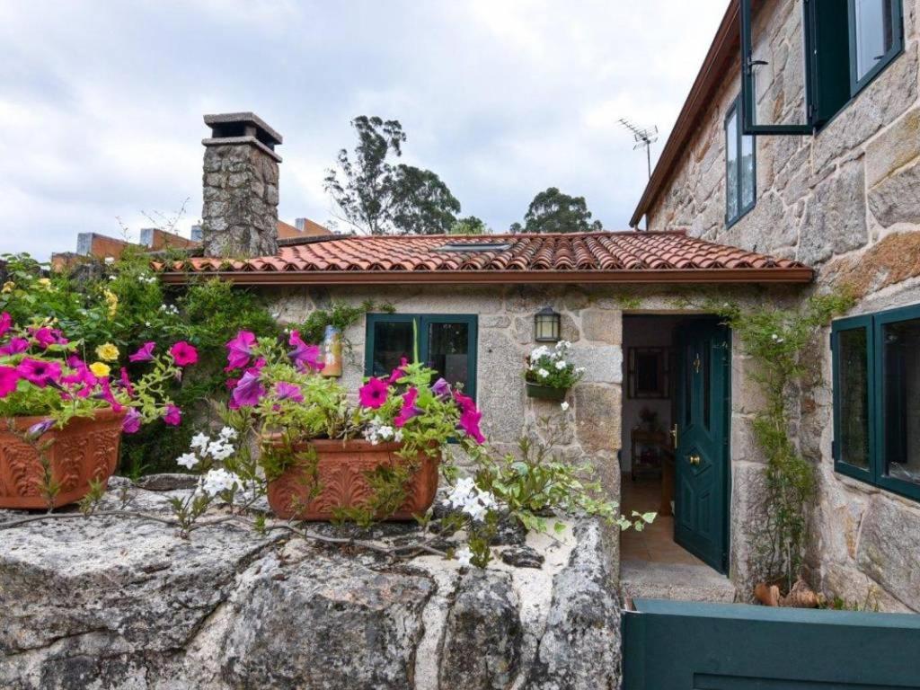 O Fogar Do Xabrina Mondariz Exterior photo